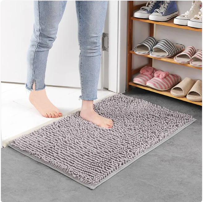 Chenille Floor Mat – Cozy & Absorbent for Home Spaces
